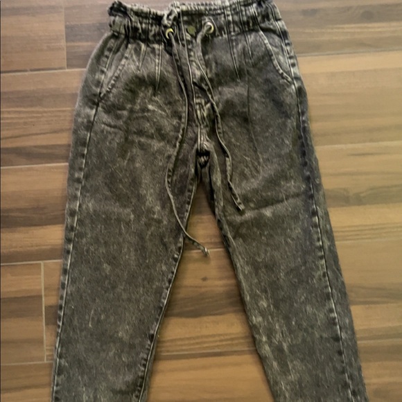 Shop Talulah Drawstring Jeans - Picture 2 of 5